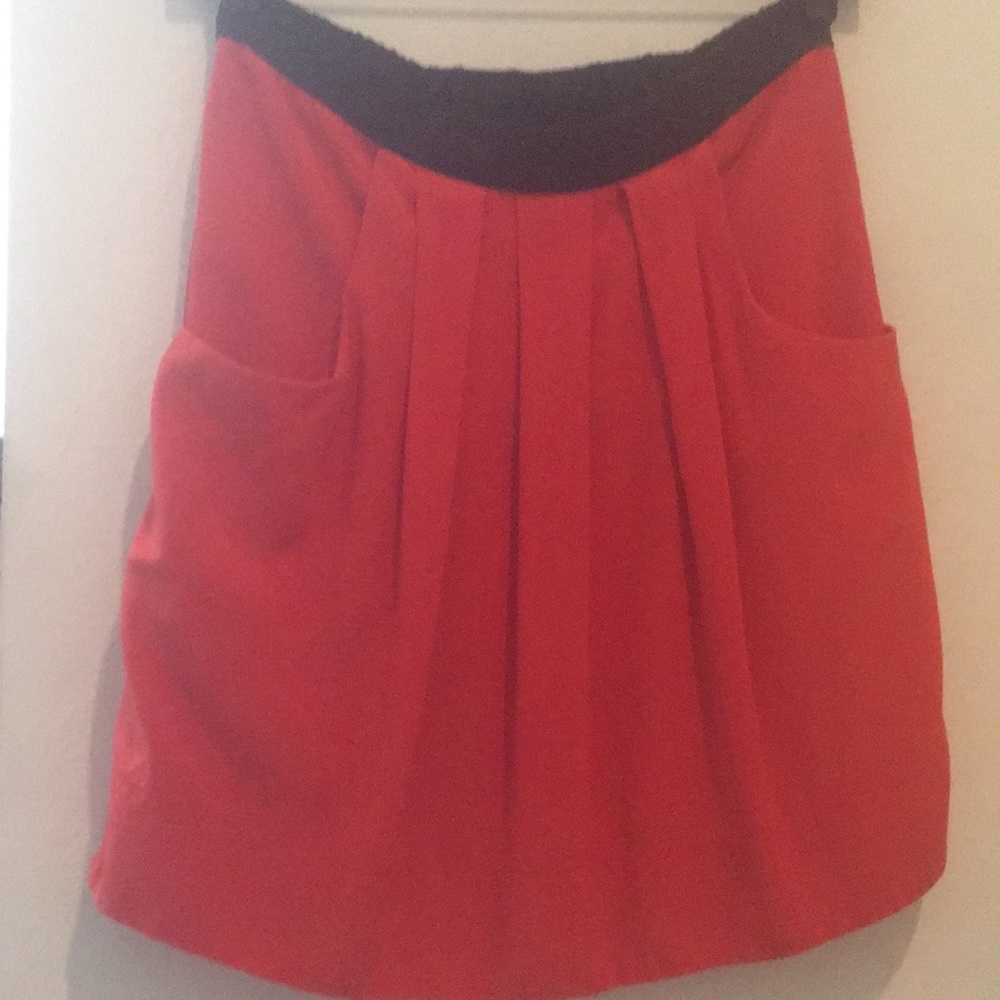 BCBGMAXAZRIA Bright Poppy draped pocket Skirt Size 0
